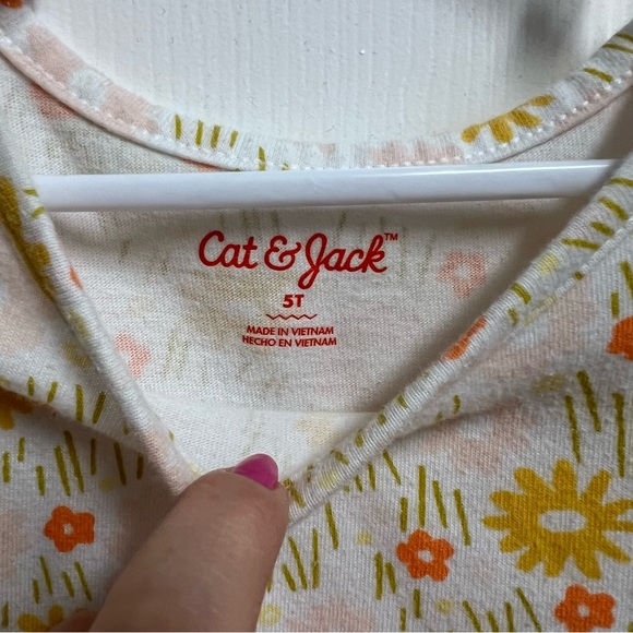 Set of two Cat and Jack dresses - Picture 2 of 9